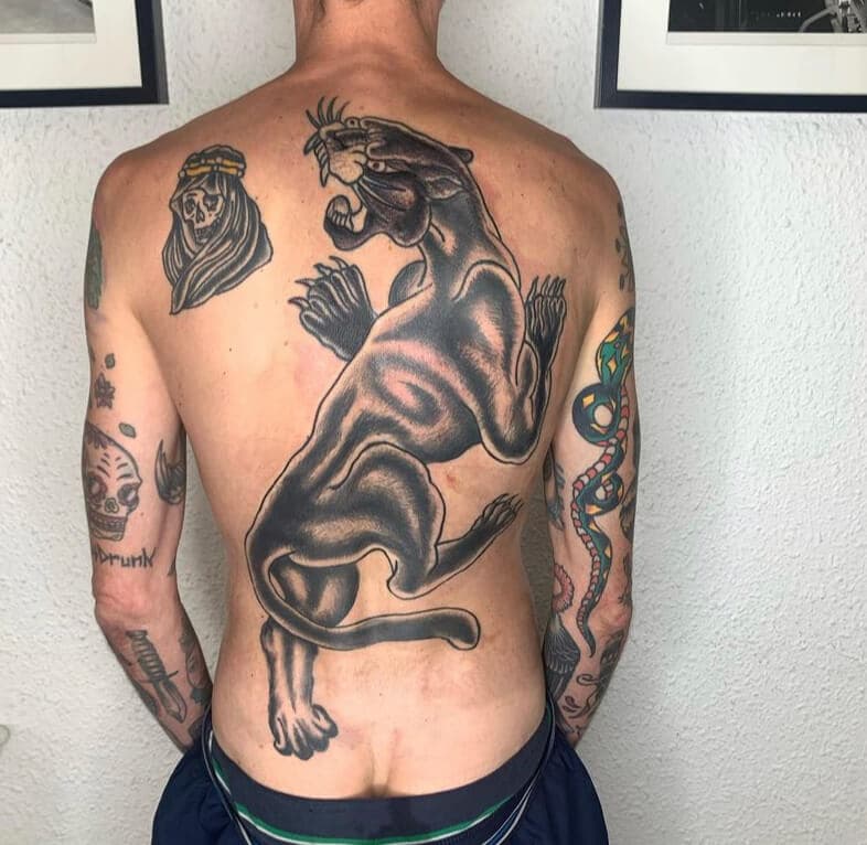 tatuaje en la espalda